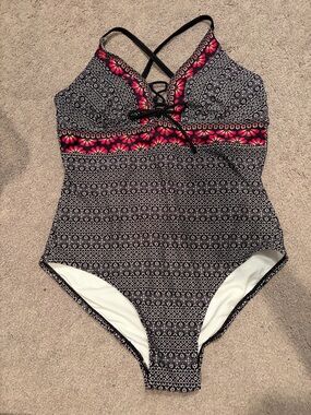 Kona Sol Black White Patterned One-Piece Swimsuit with Pink Accent